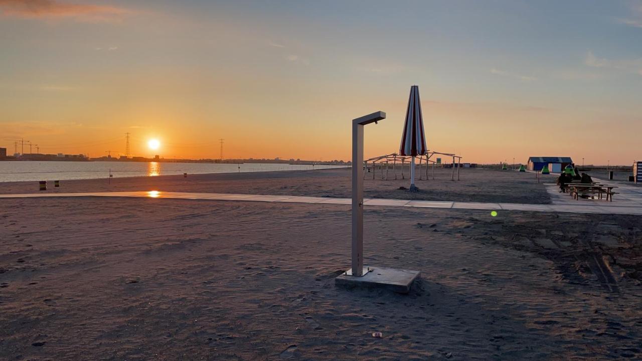 Bed & Beach Amsterdam Extérieur photo